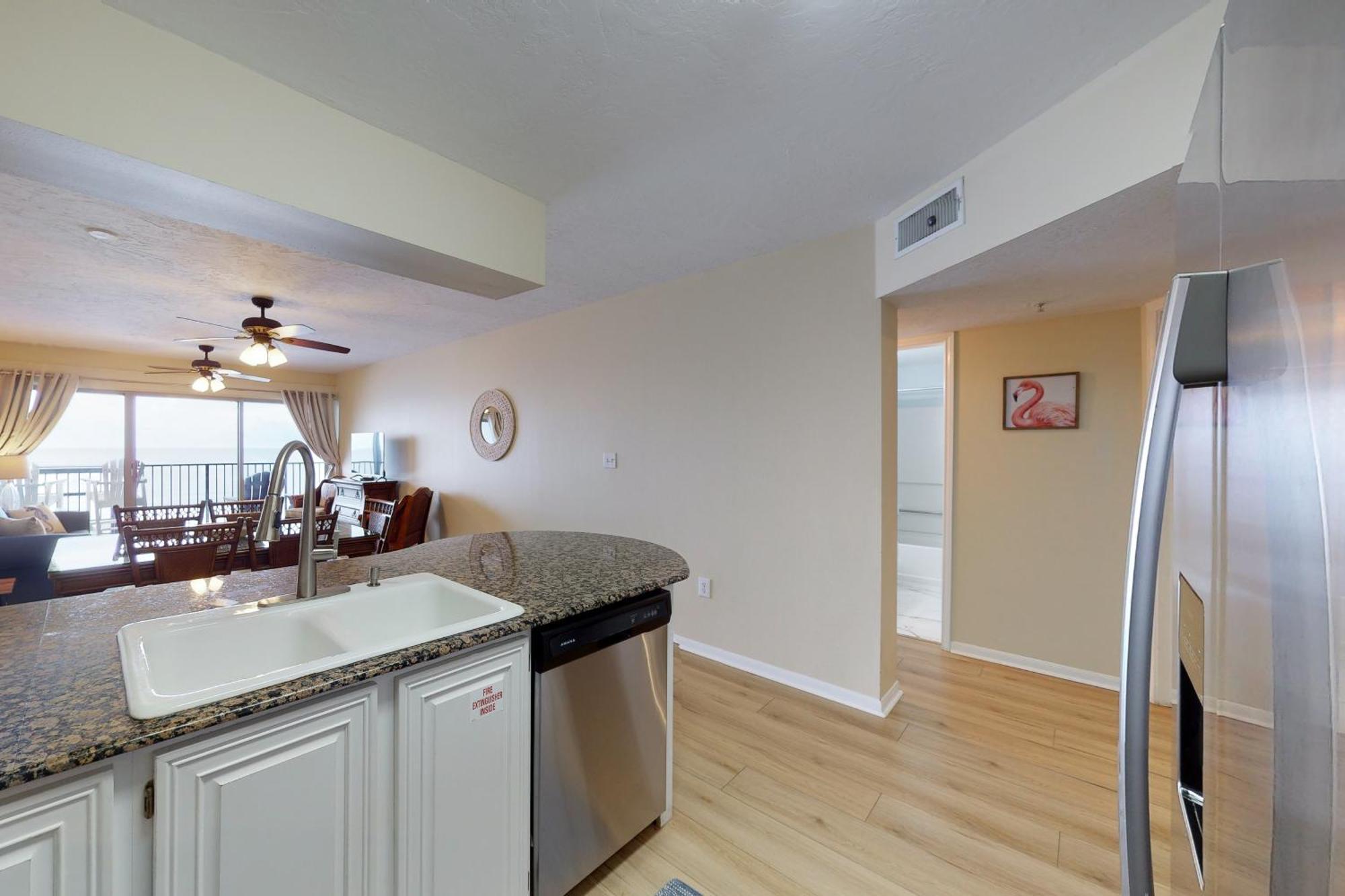 Emerald Towers Fort Walton Beach Room photo